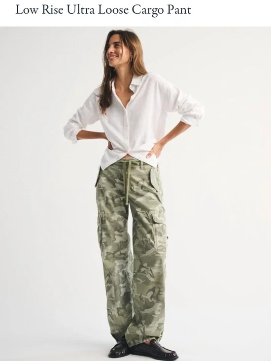 Abercrombie & Fitch Light Gray Camo Cargo Shorts 24 Tall - Picture 1 of 3